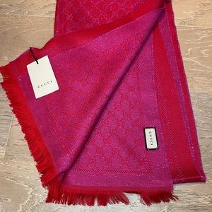 New Authentic Gucci Pink/Red Wool GG Long Scarf